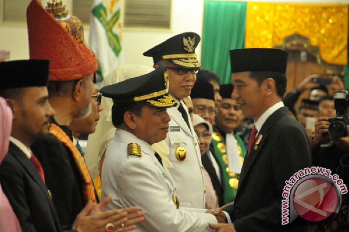 Jokowi congratulates Yusuf on inauguration as Aceh governor