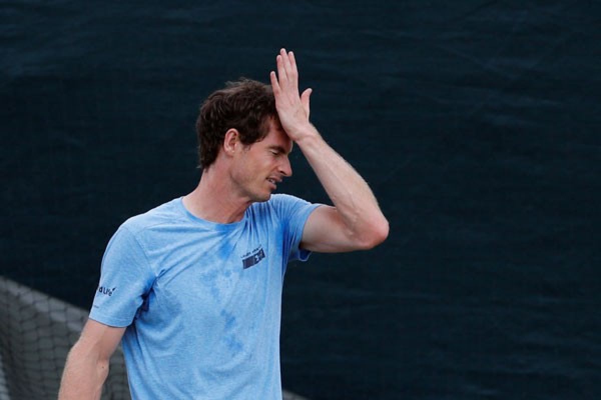 Murray tunda penampilan tetapi tetap berharap ikuti Wimbledon