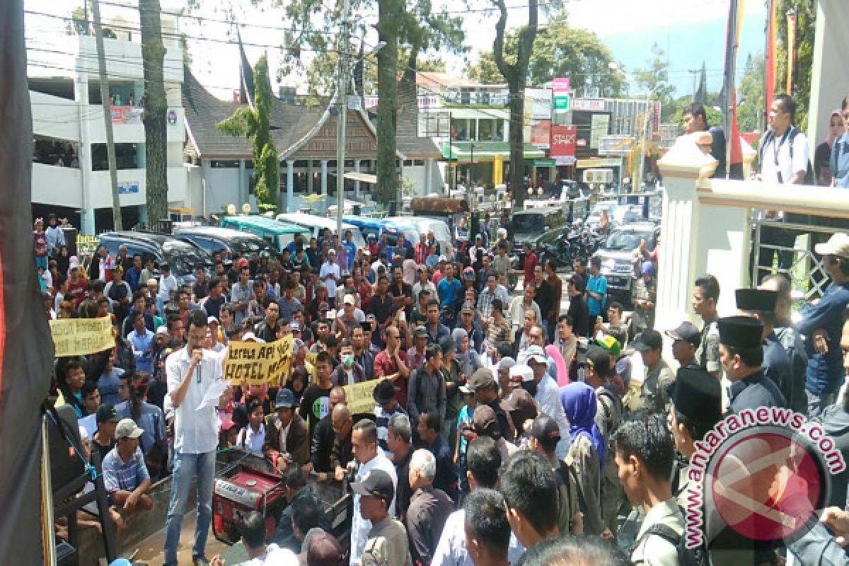 Warga Bukittinggi Sampaikan Aspirasi Terkait Aset KAI