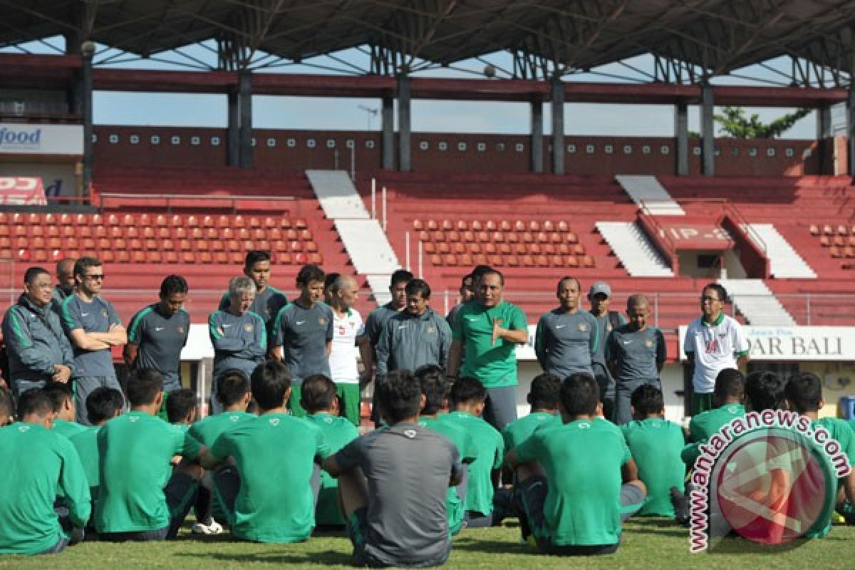 Timnas U-22 variasikan permainan jelang Sea Games