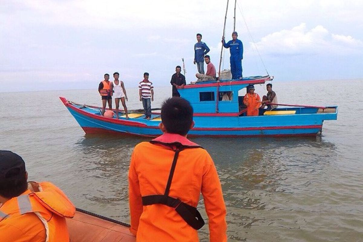 Laka Air, Dua Nelayan Hilang Di perairan Pemangkat