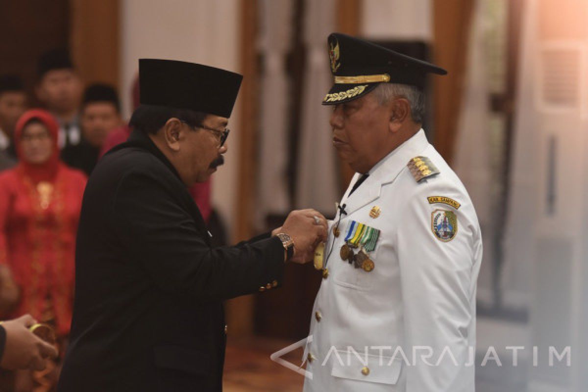 Gubernur: Bupati  Harus Berbenah Tingkatkan Kualitas Sampang (Video)