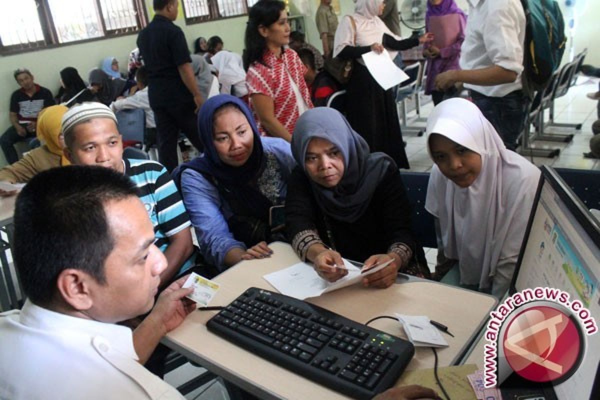 46.000 siswa bersaing tempati 14.544 kursi di 56 SMP negeri Bekasi