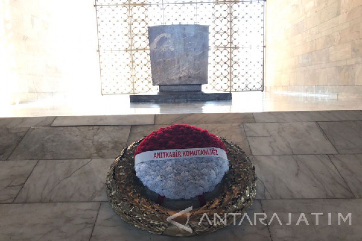 Pesan Terakhir Mustafa di Dinding Mausoleum Ataturk (Video)