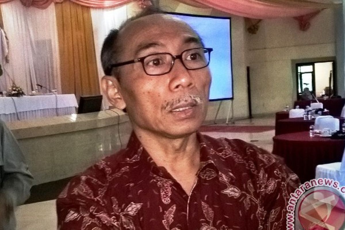 Kertas Dominasi Ekspor Indonesia Periode 2016-2017 