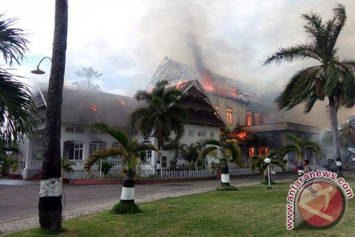 Wisma Daerah Sumbawa Terbakar 