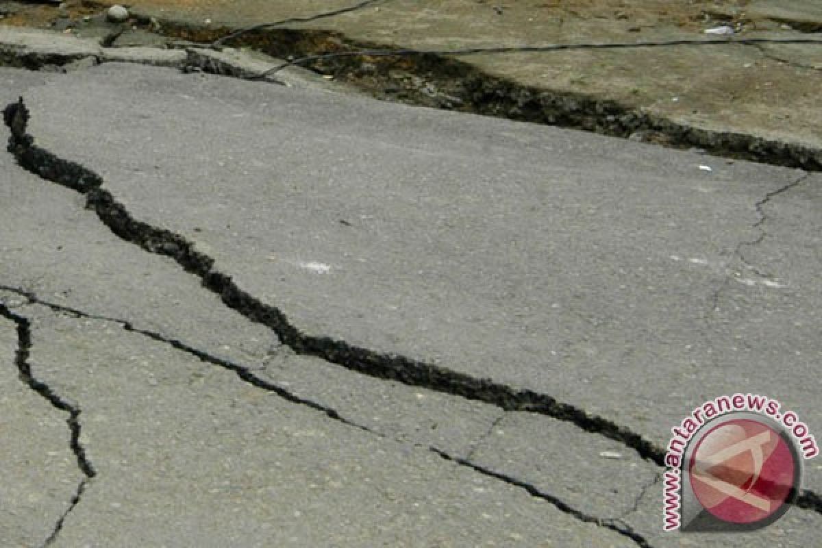 Gempa dua kali guncang Sulawesi pada Rabu pagi