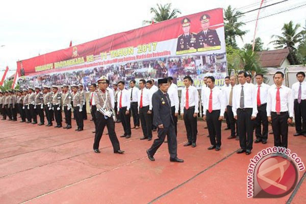 Bupati Sinjai Irup Hari Bayangkara Ke-71