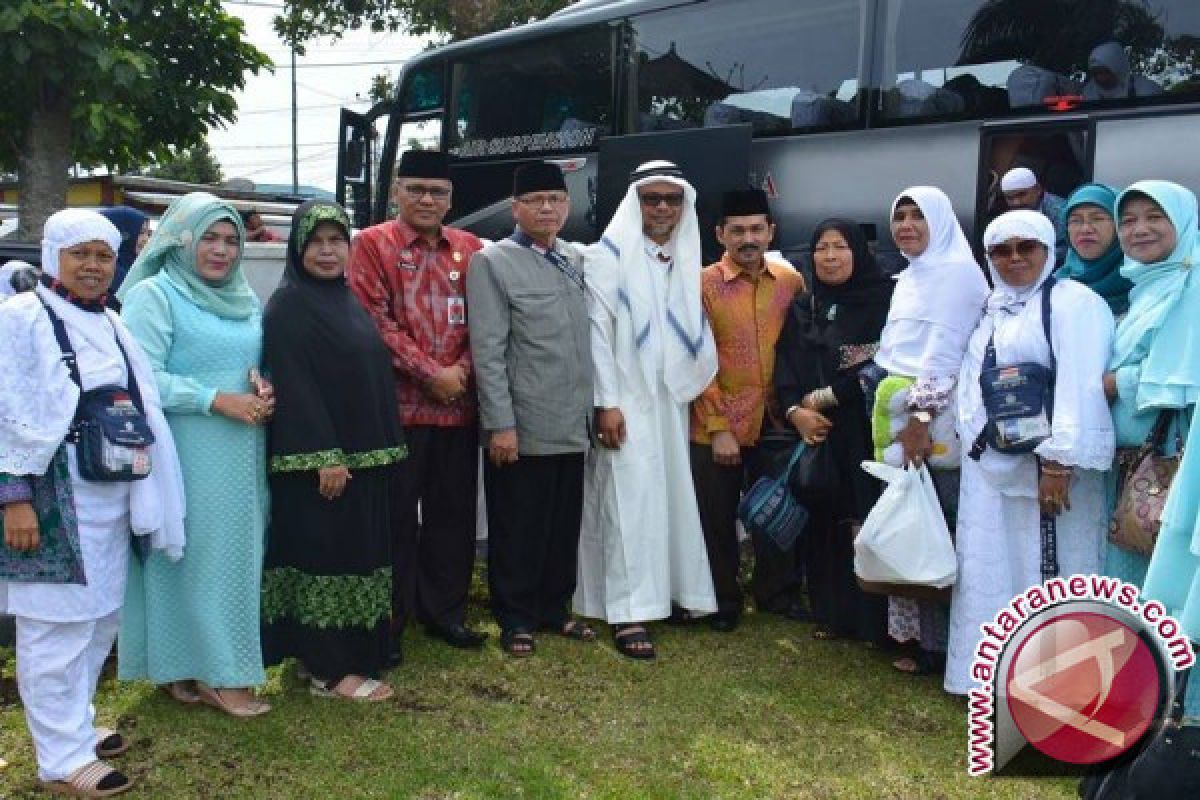 173 Calon Haji Padang Panjang Berangkat 10 Agustus