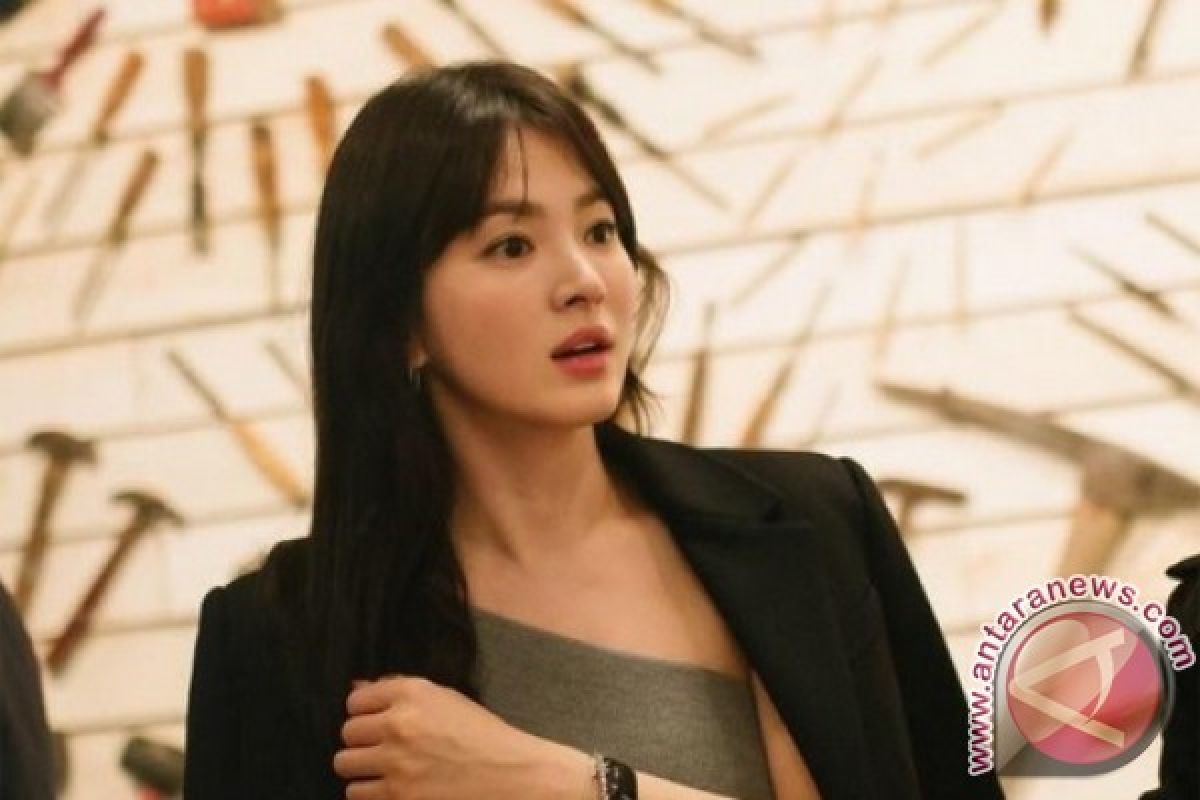 Kembangkan sayap, Song Hye-kyo tandatangani kontrak dengan studio film China