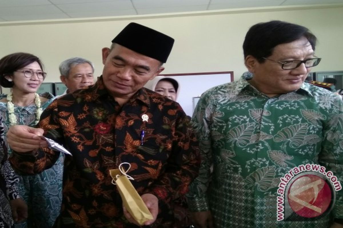 Mendikbud: Revitalisasi SMKN 1 Leuwiliang Rujukan Nasional