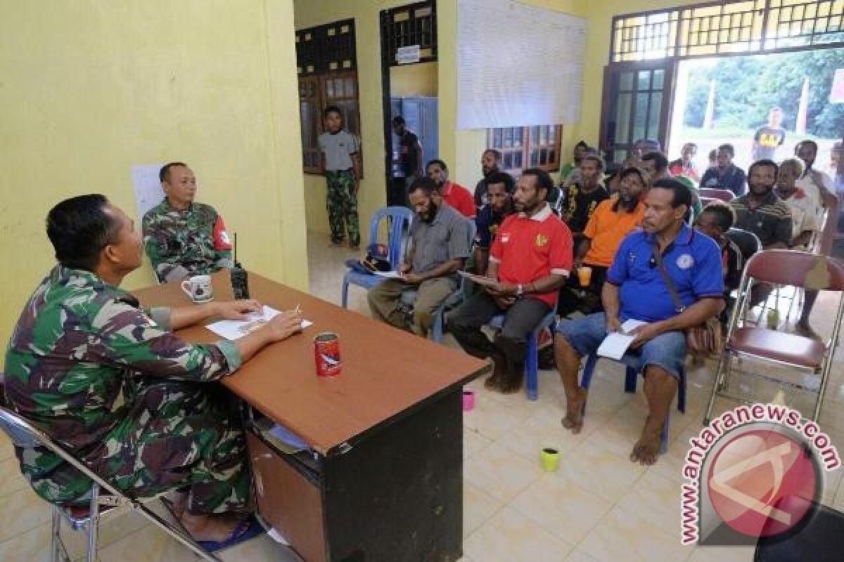 Warga minta Satgas TMMD bangun kandang ayam 