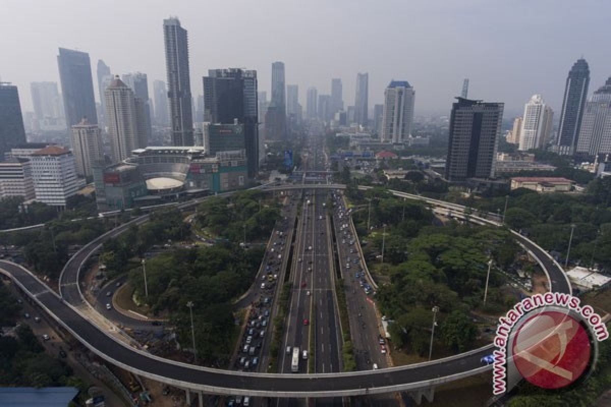 Simpang Susun Semanggi "instalasi seni terbesar"