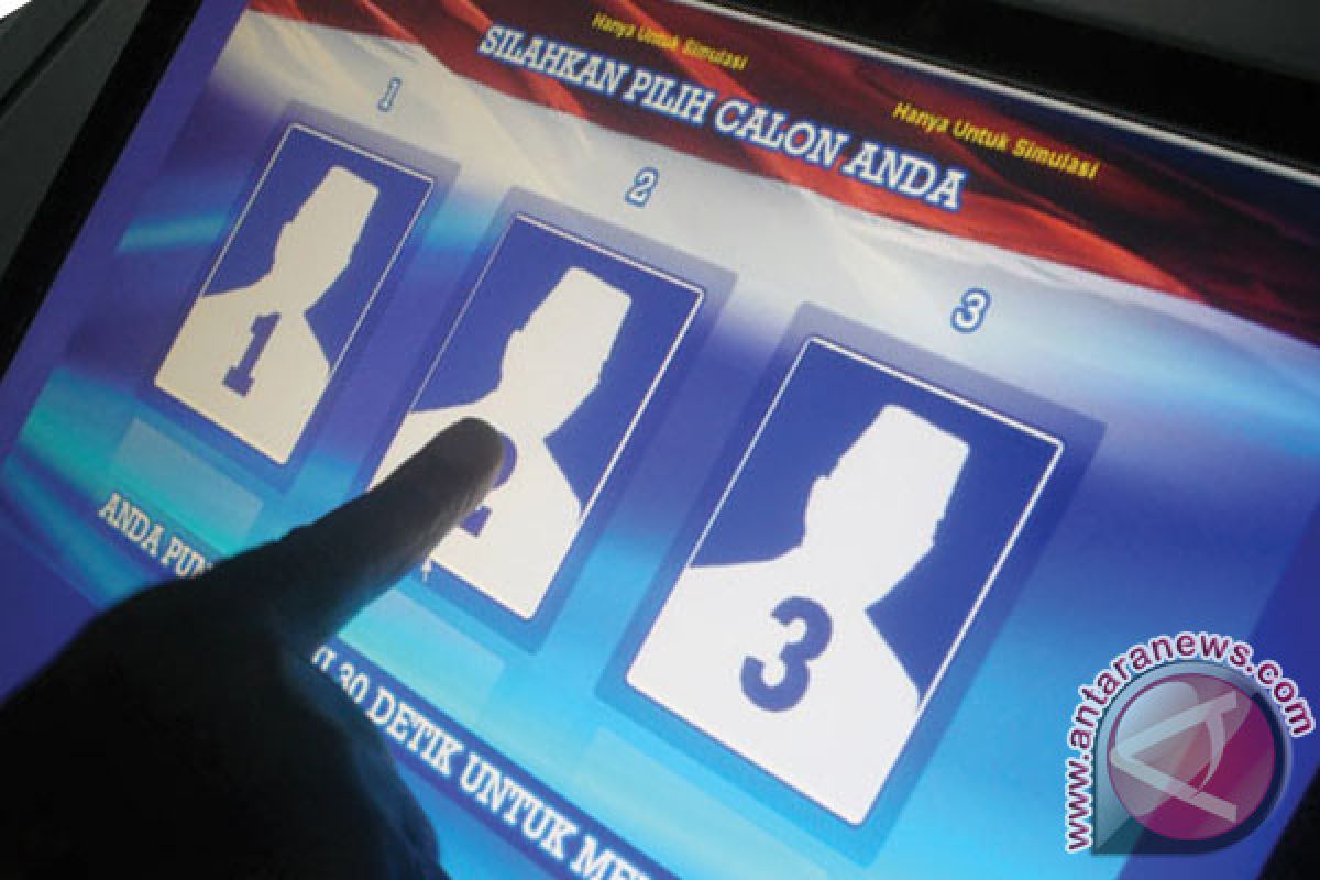 Dua Pemkab Tinjau Pelaksanaan Voting Elektonik Di Agam