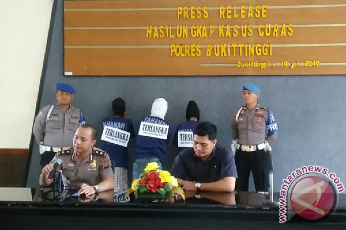 Polisi Bukittinggi Tangkap Pelaku Pencurian dengan Kekerasan