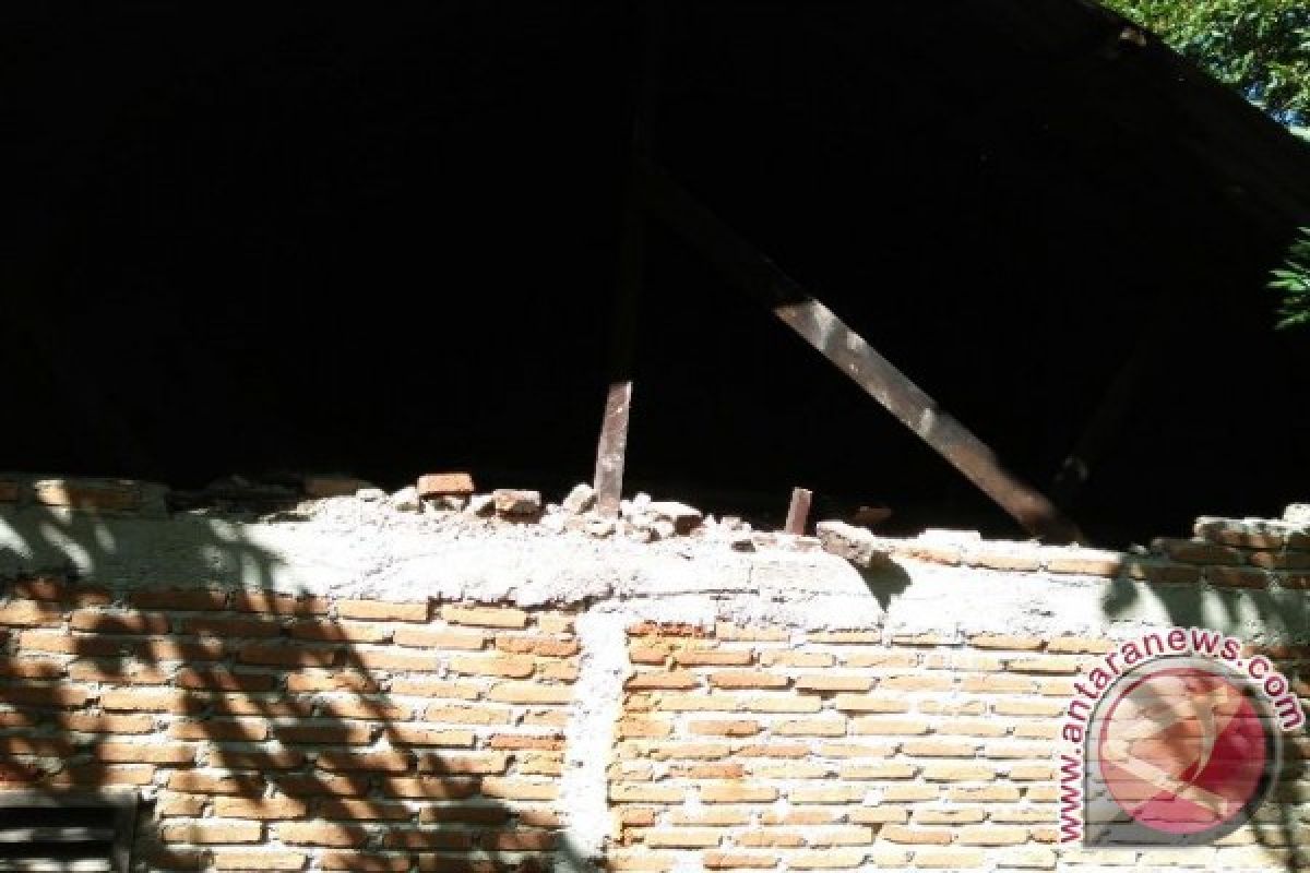 60 Rumah Rusak Akibat Gempa 
