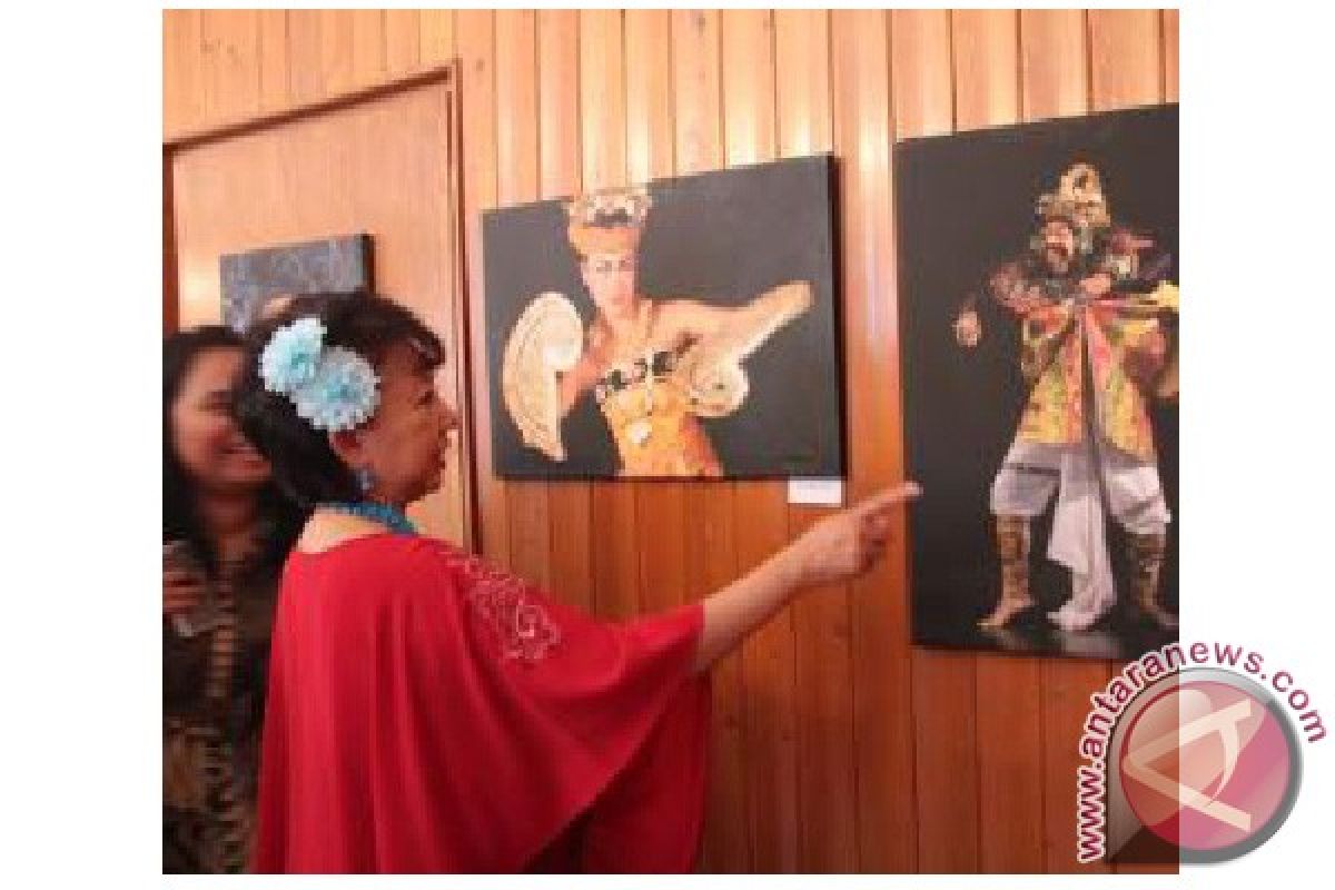 Pameran foto dan topeng Indonesia di Hongaria