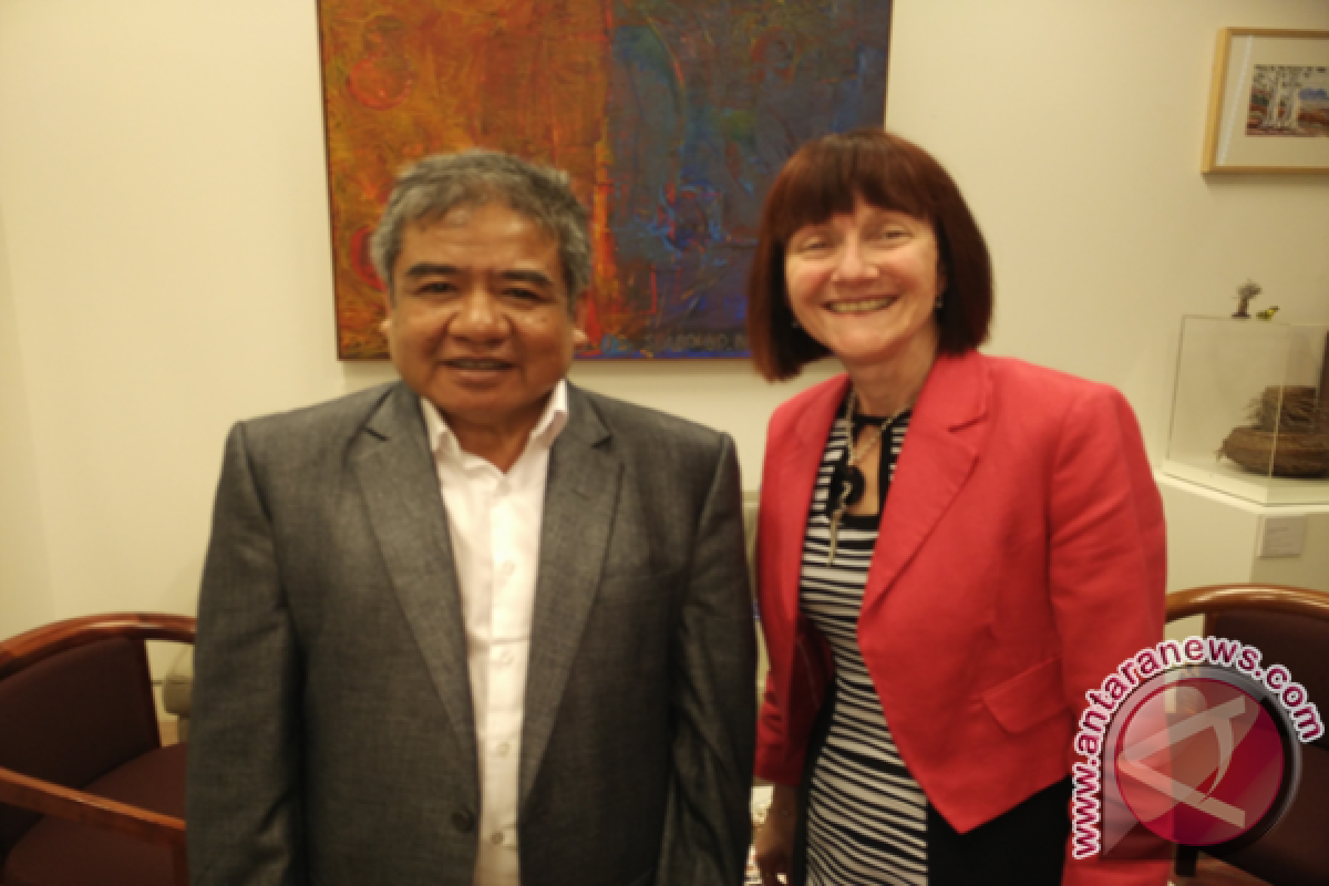 Senator Siewert Tiba di Jakarta Bahas Montara