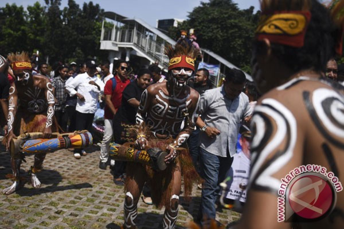 Mensos minta pemberdayaan komunitas adat kedepankan kearifan lokal