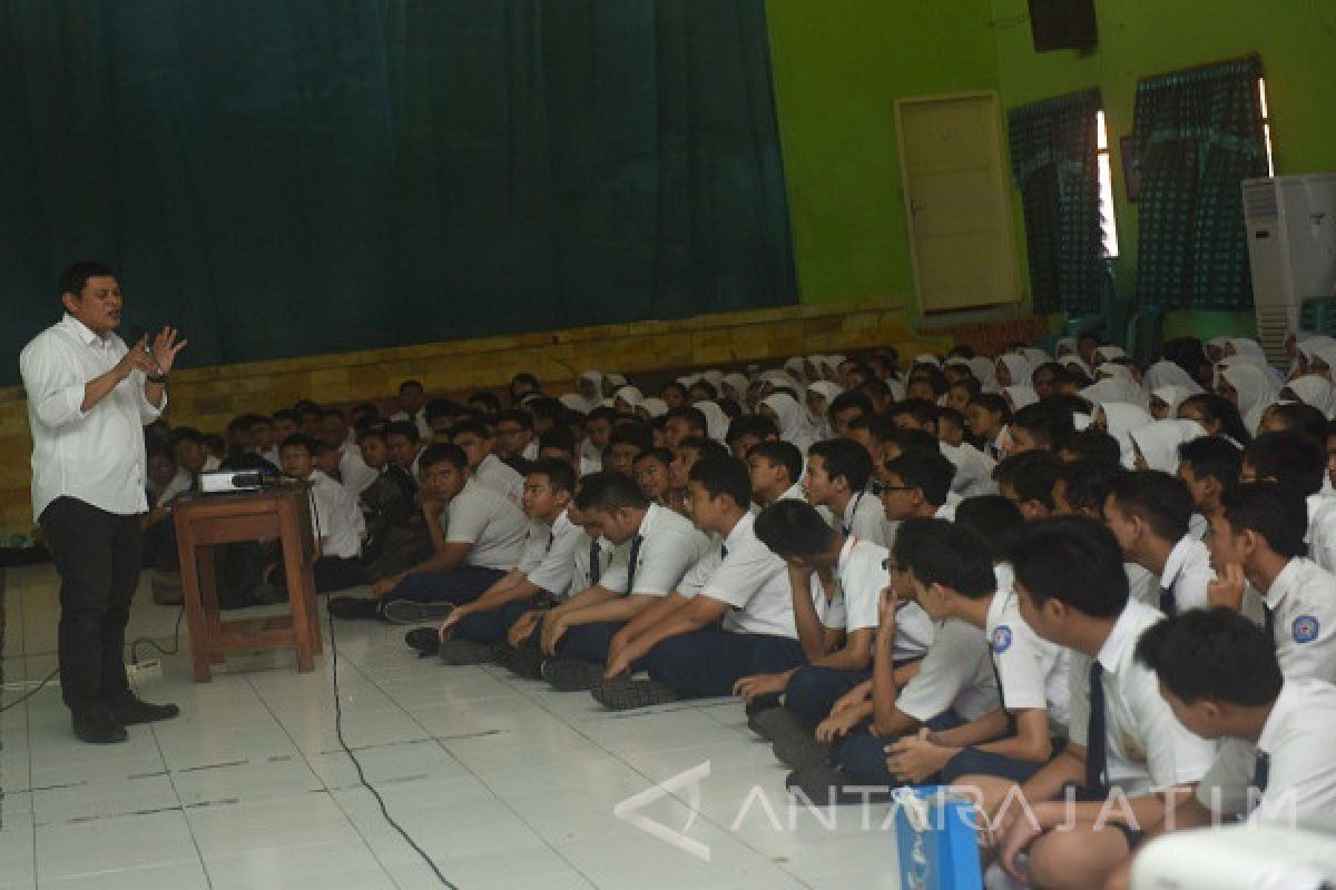 Wali Kota Larang Sekolah Lakukan Perpeloncoan 