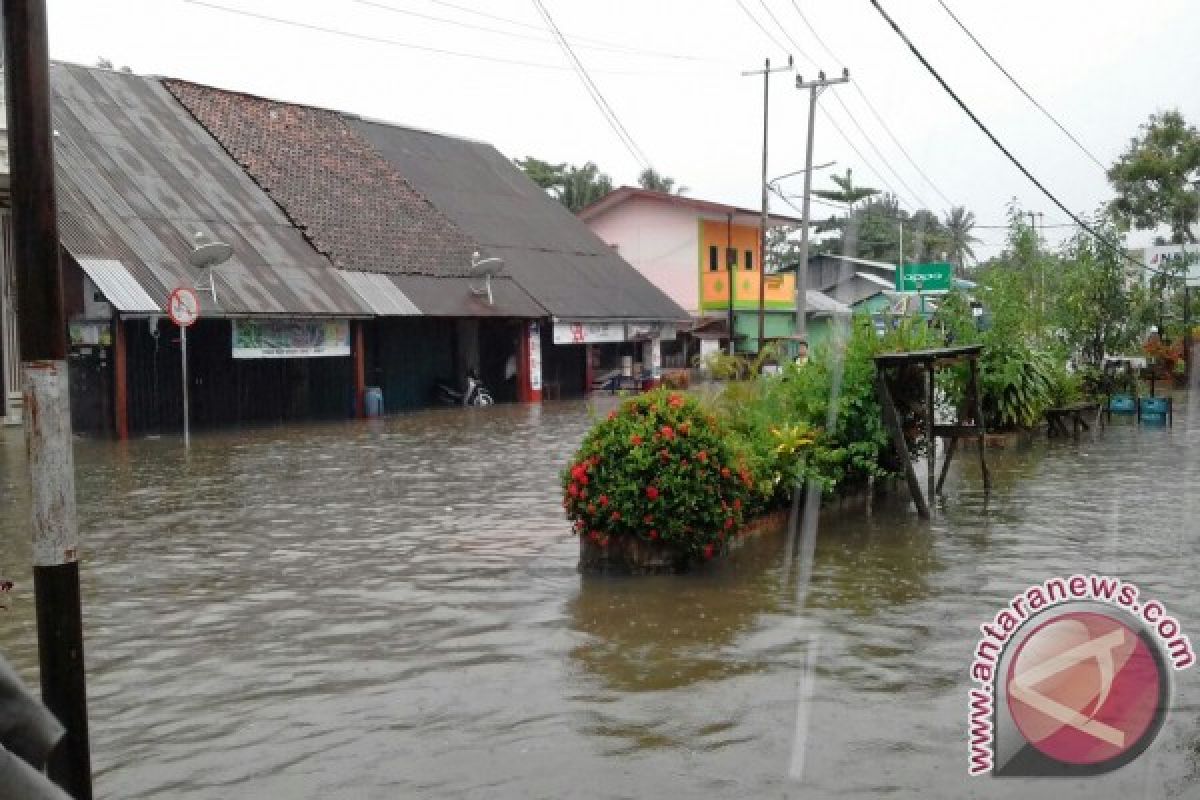 Tiga Pasar Tradisional Di Kabupaten Belitung Timur Rusak Akibat Banjir