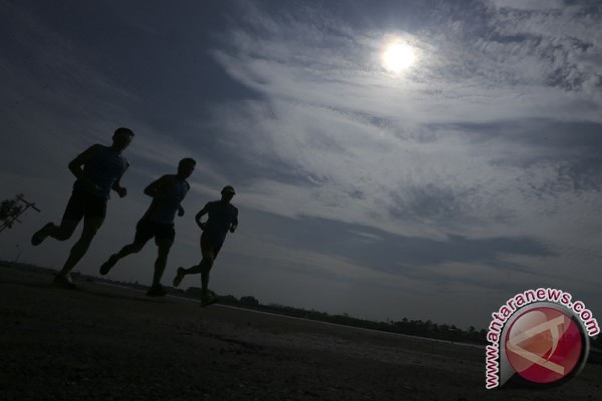 Latihan Peserta Asian Triathlon