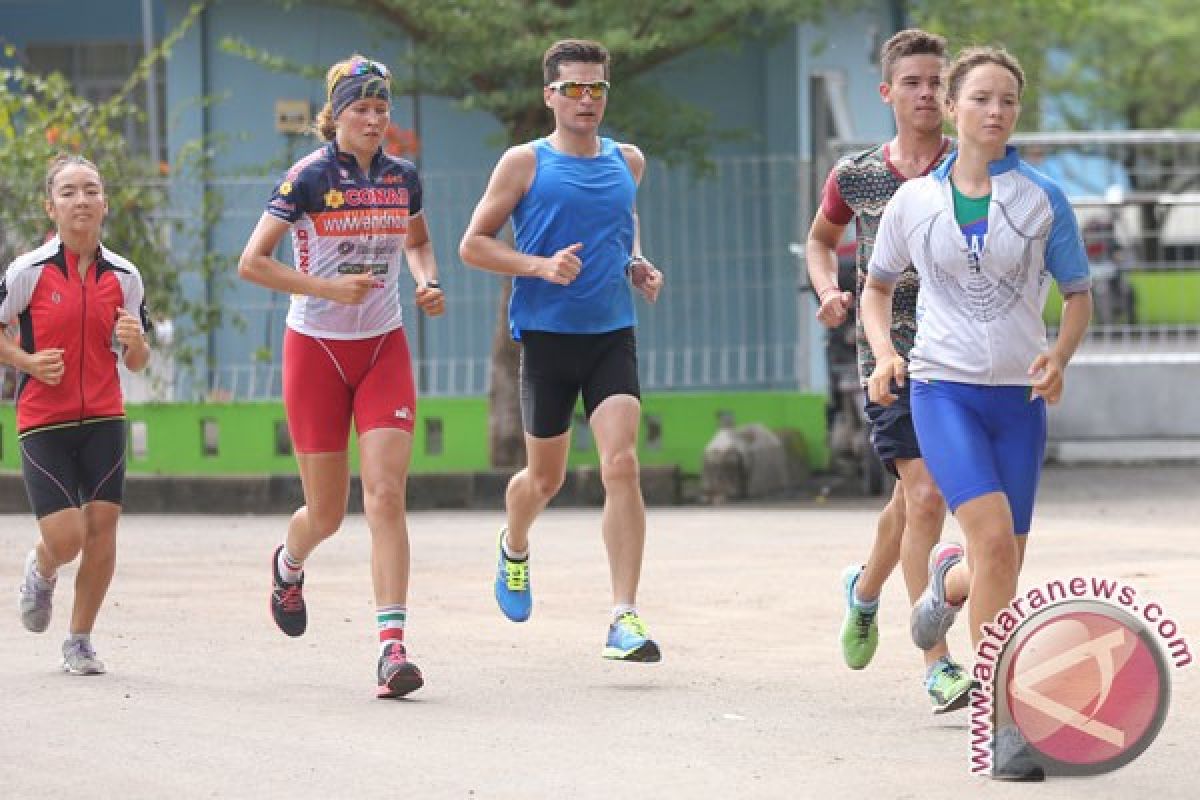 67 atlet putra bersaing di hari kedua Asian Triathlon Championship