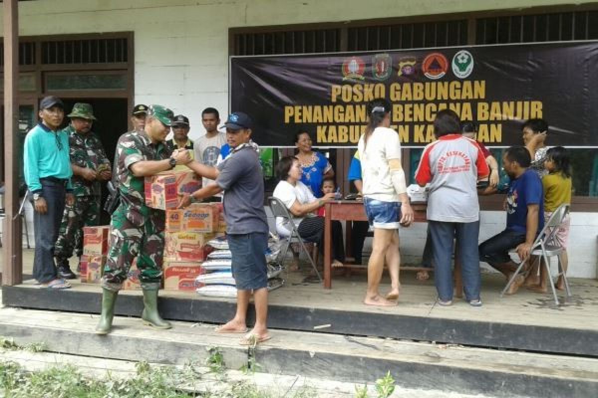 Kodim Sampit Bawa Bantuan Untuk Korban Banjir Katingan