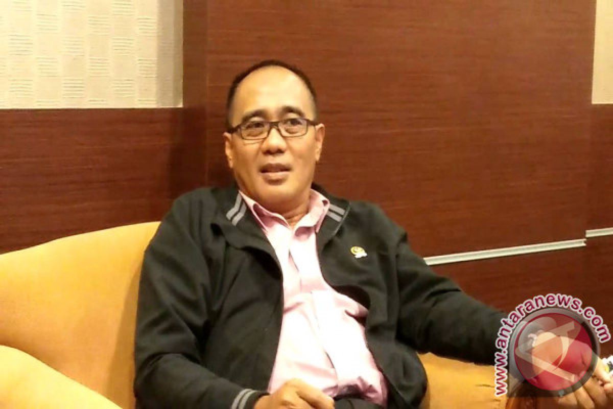 F-Hanura Berharap Status Novanto Tak Pengaruhi DPR