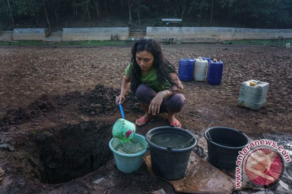 Yogyakarta perbaiki lima telaga di Gunung Kidul