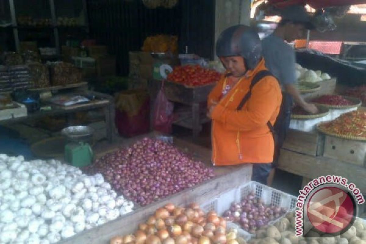 Kebutuhan Bawang Merah di Pangkalpinang Dipasok dari Jawa Barat