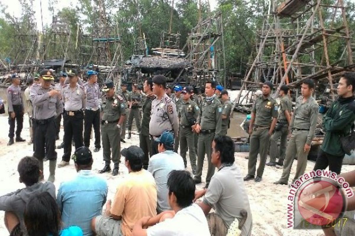 Tim Gabungan Tertibkan Tambang Liar di Sungai Rambat