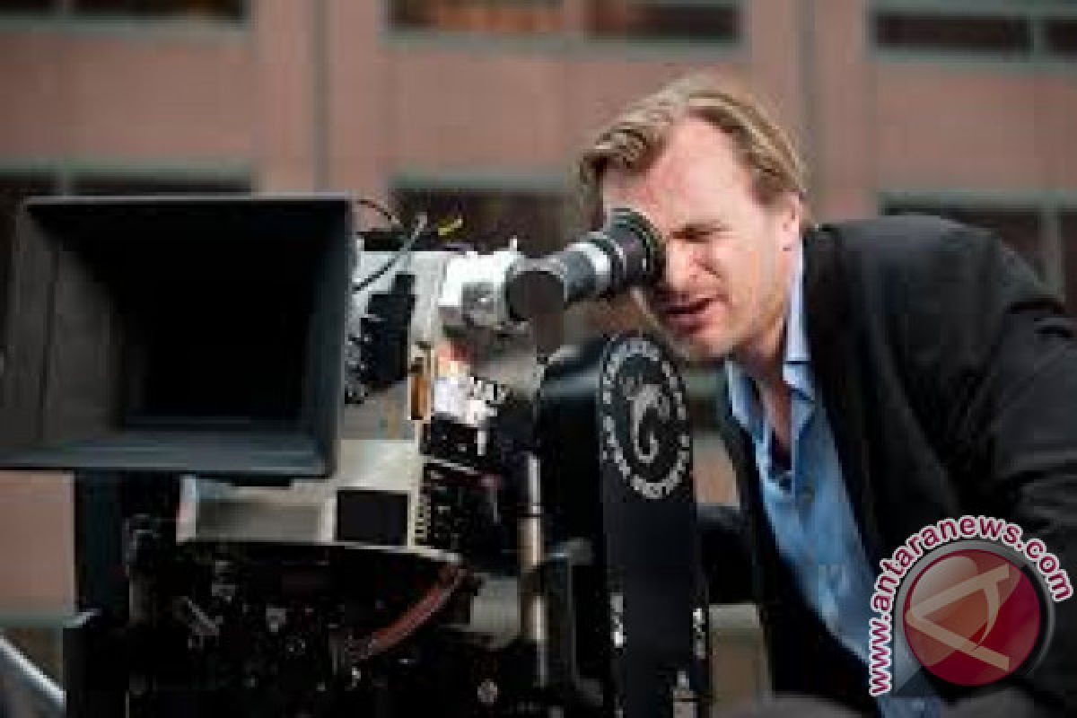 Nolan Minimalkan Adegan Berdarah Pada Film Terbarunya "Dunkirk"
