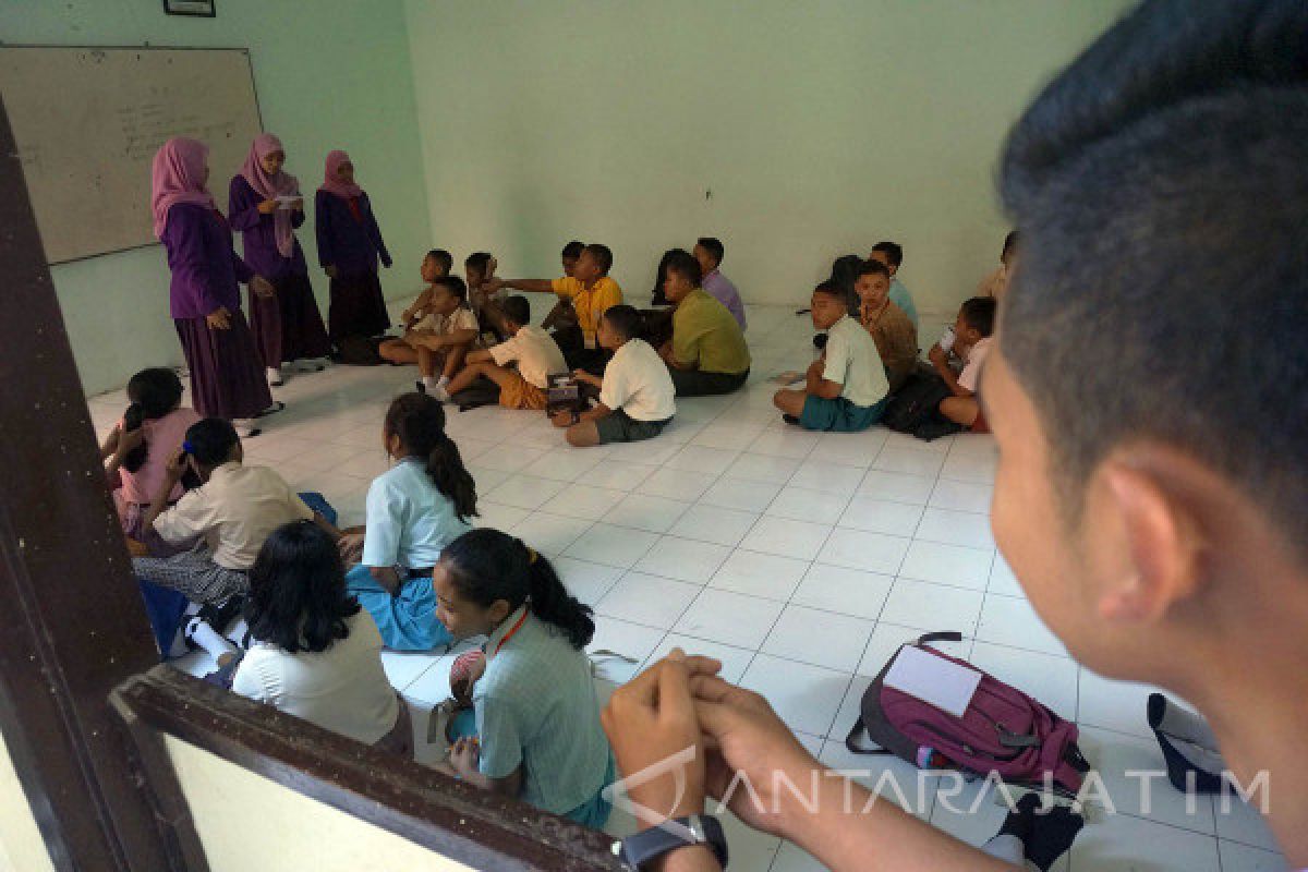 Dewan Pendidikan Tulungagung Pantau Sekolah Kekurangan Bangku