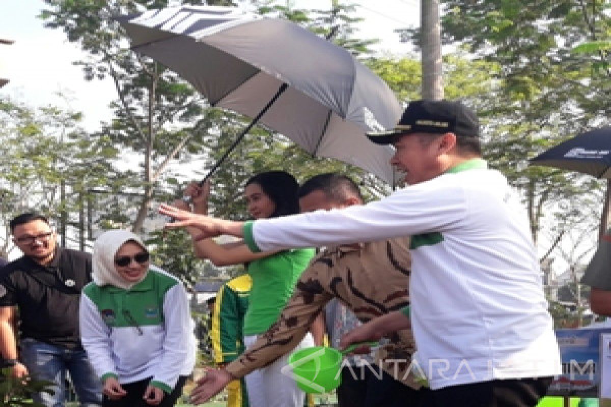 Taman Singha Malang Miliki Jenis Pohon se-Indonesia (Video)