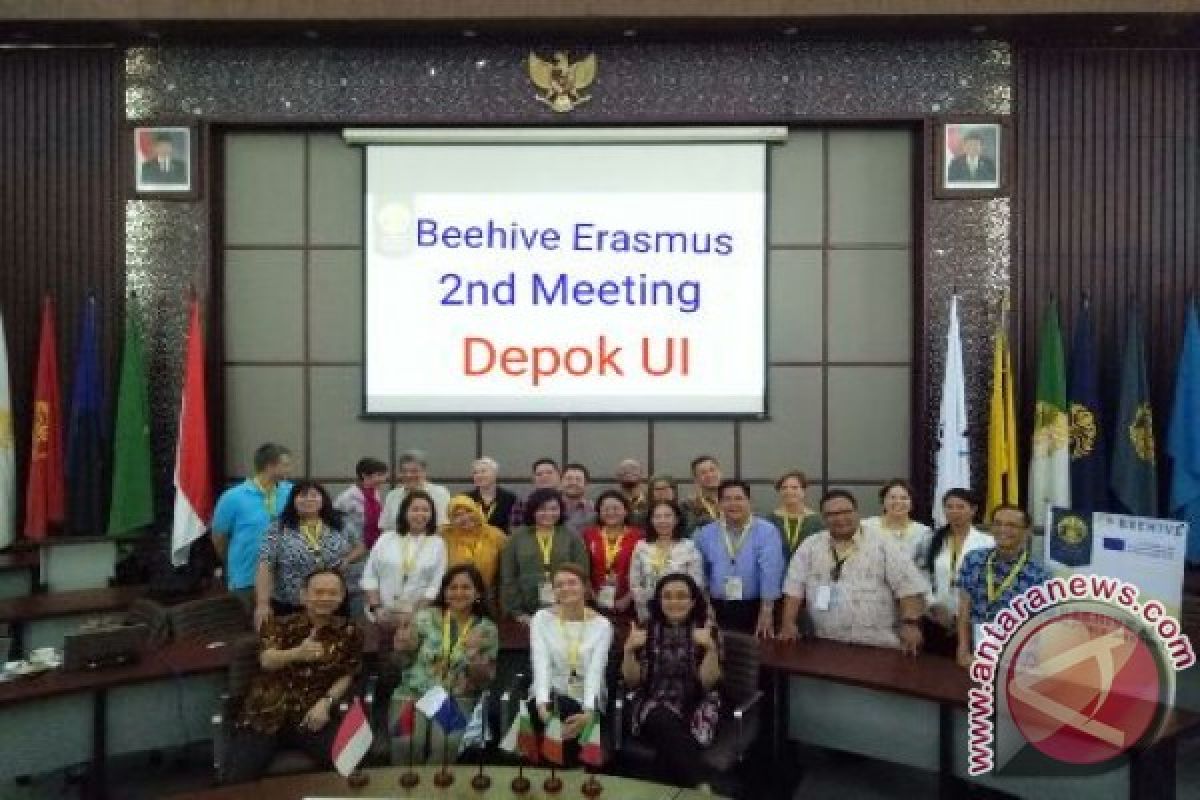 UI Tuan Rumah Workshop Erasmus Beehive Project 