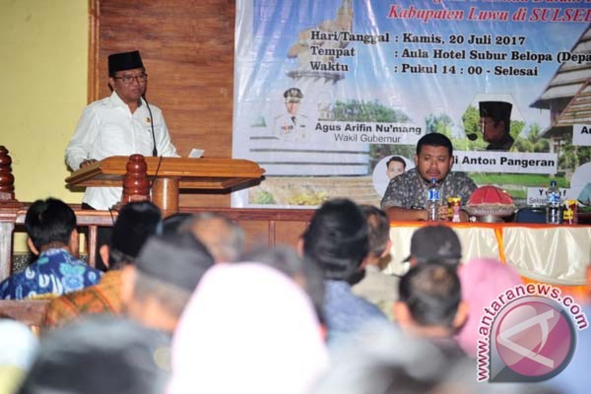 Wagub Sulsel Motivasi Mahasiswa Luwu Prioritaskan Pekerjaan 