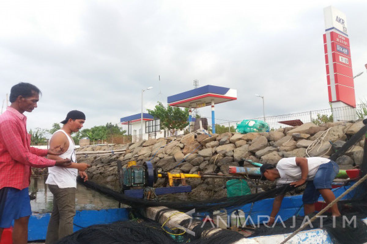 Nelayan di Situbondo Keluhkan SPBN Tidak Beroperasi (Video)