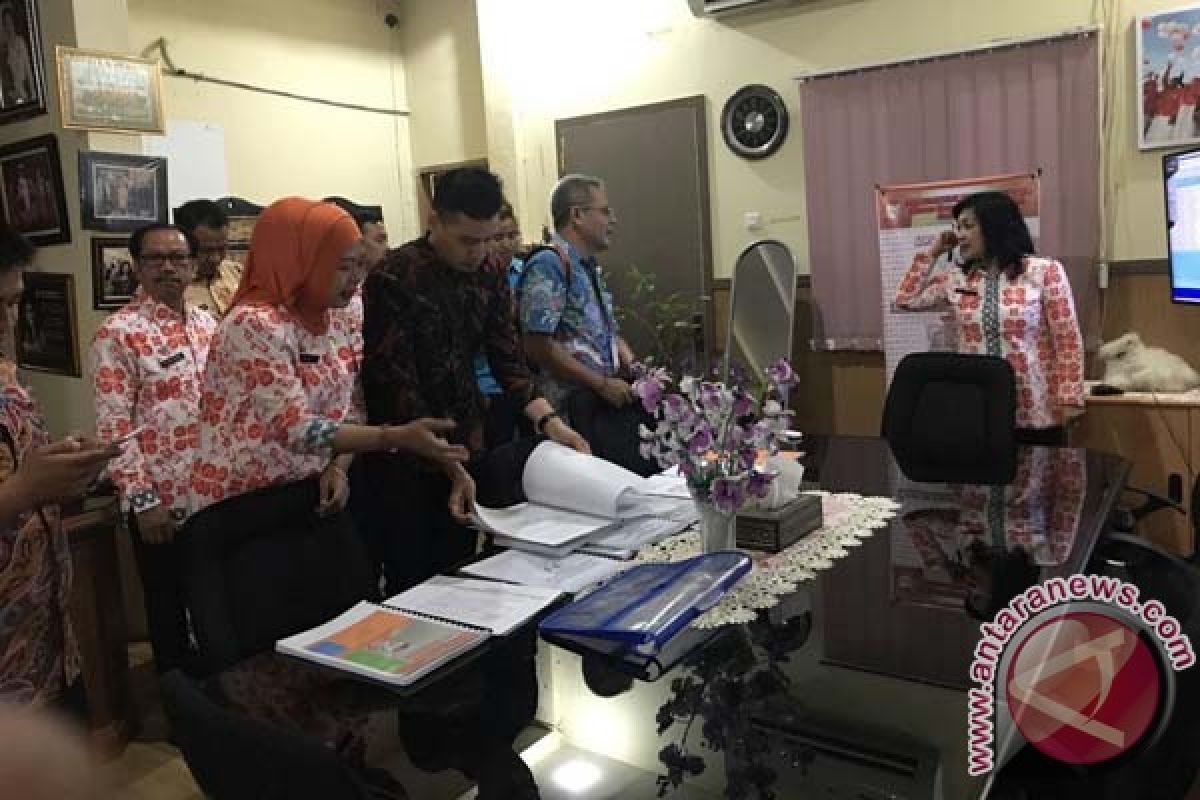 Tim Monitoring Kemenpan-RB Kunjungi Disdukcapil Makassar 