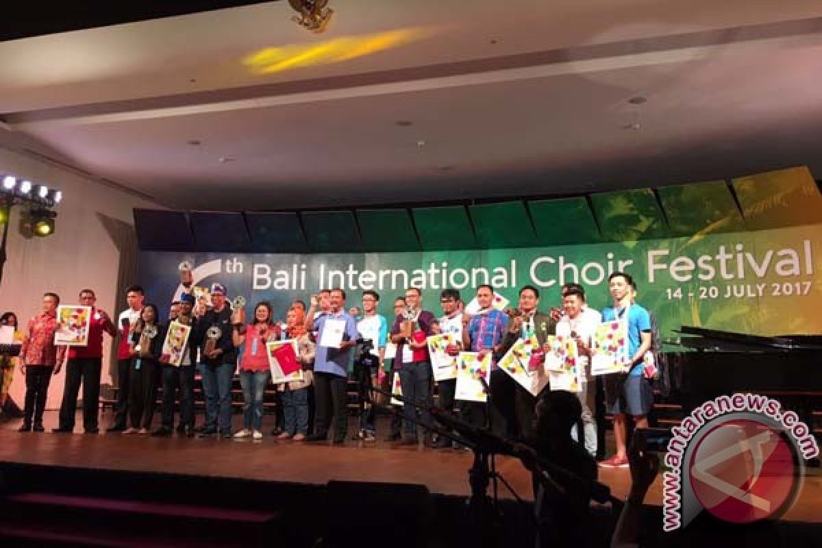 Paduan Suara UMI Raih Medali Emas BICF