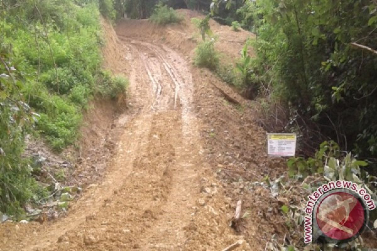 Kejaksaan Poso Banjir Pengaduan Dana Desa 