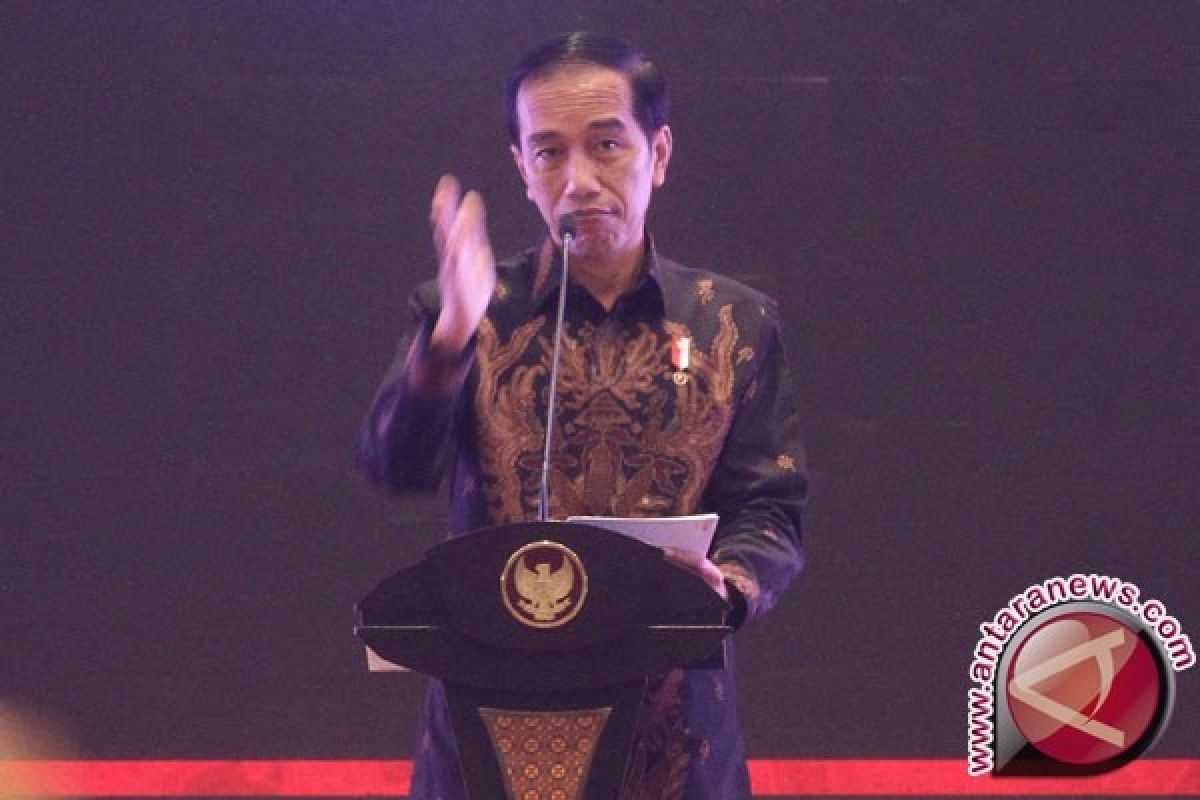 Jokowi pada Mukernas PPP: segera ada bank wakaf sekitar pesantren