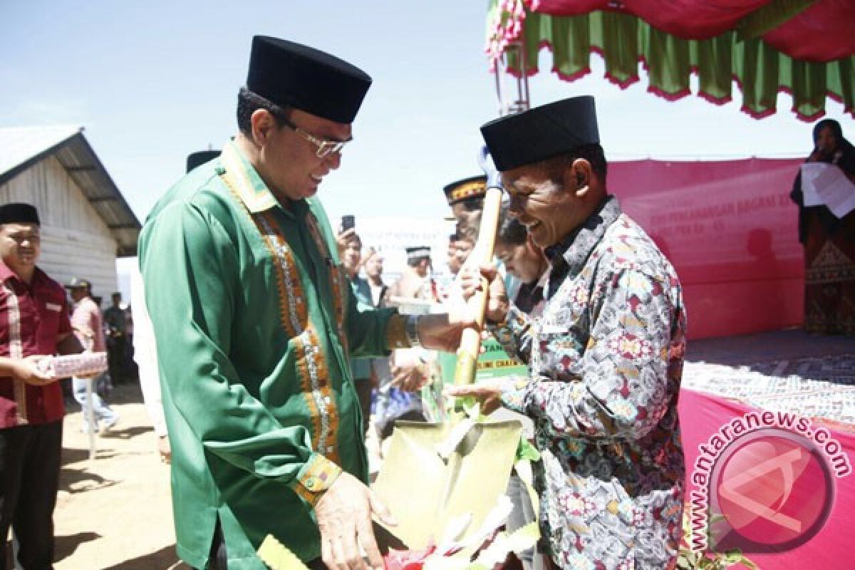 Aceh Tengah canangkan bulan bhakti gotong royong 