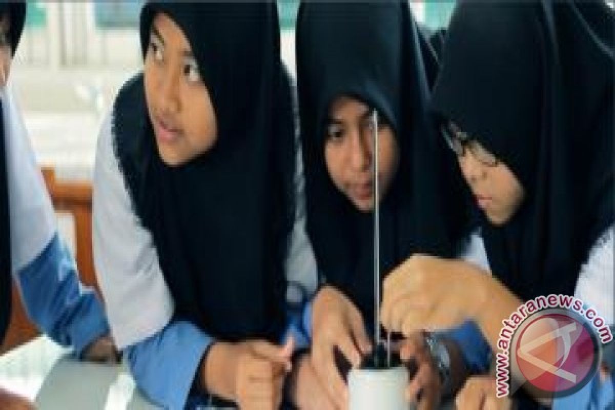 Tinggal  Satu Siswa, Darul Mursyid Masukkan Siswamya ke- PTN 100 Persen