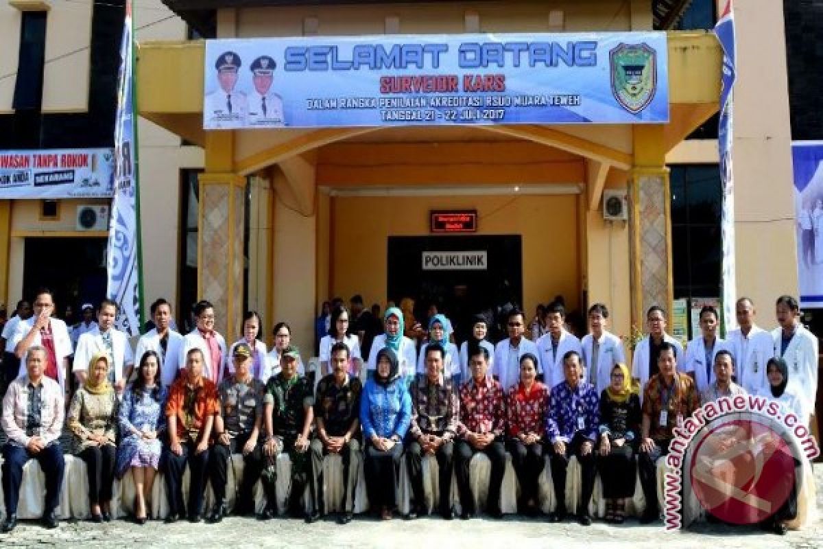 Bupati Nadalsyah Kunjungi Pasien Rumah Sakit