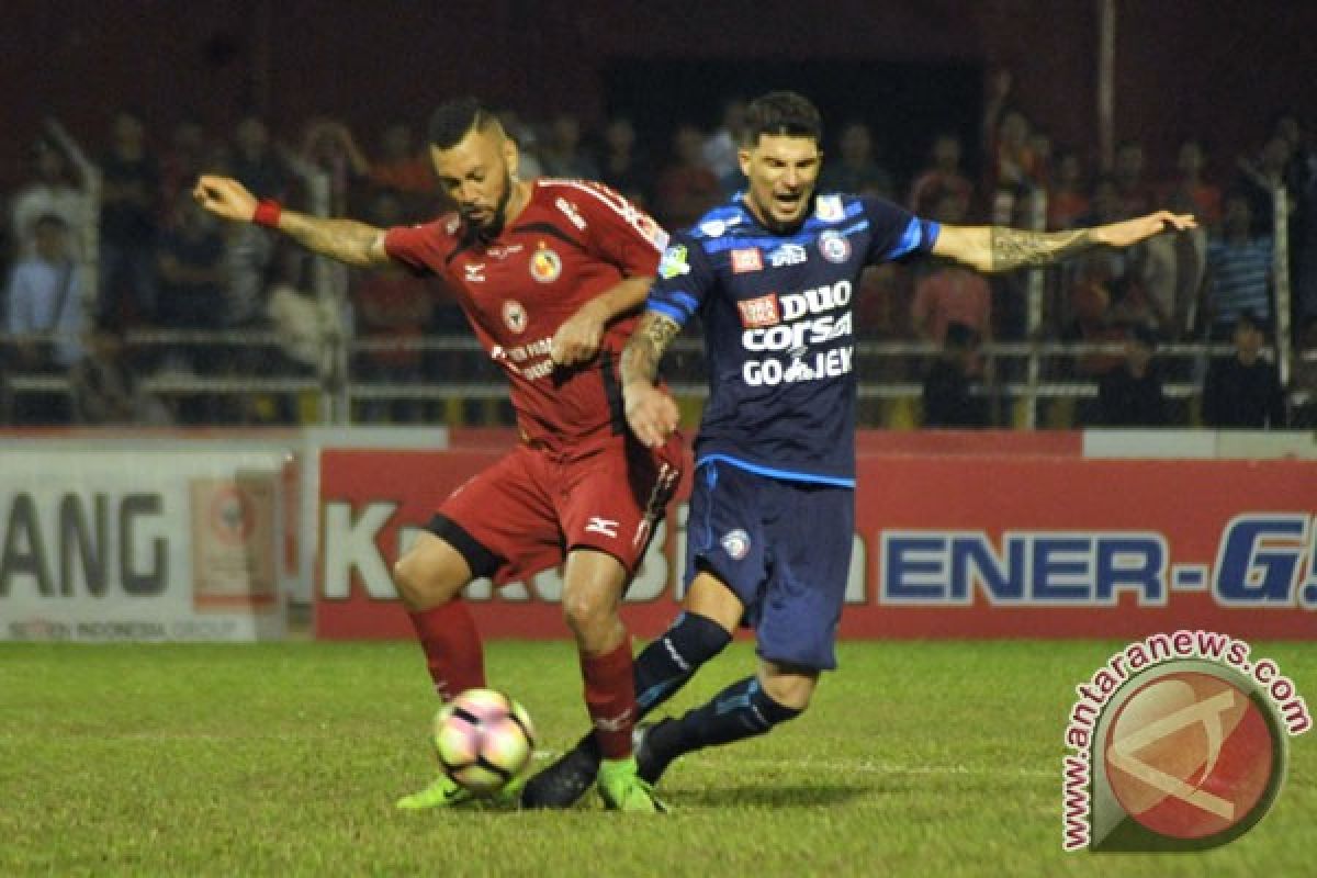 Semen Padang tundukkan Arema FC 2-0