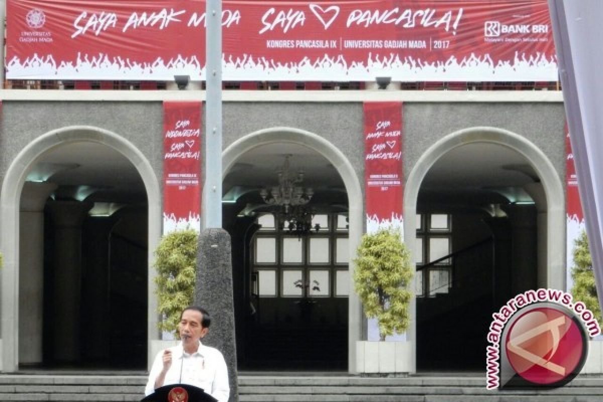 Jokowi Nostalgia di UGM