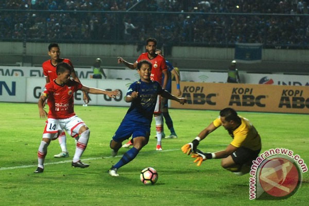 Persib hanya mampu bermain imbang 1-1 lawan Persija