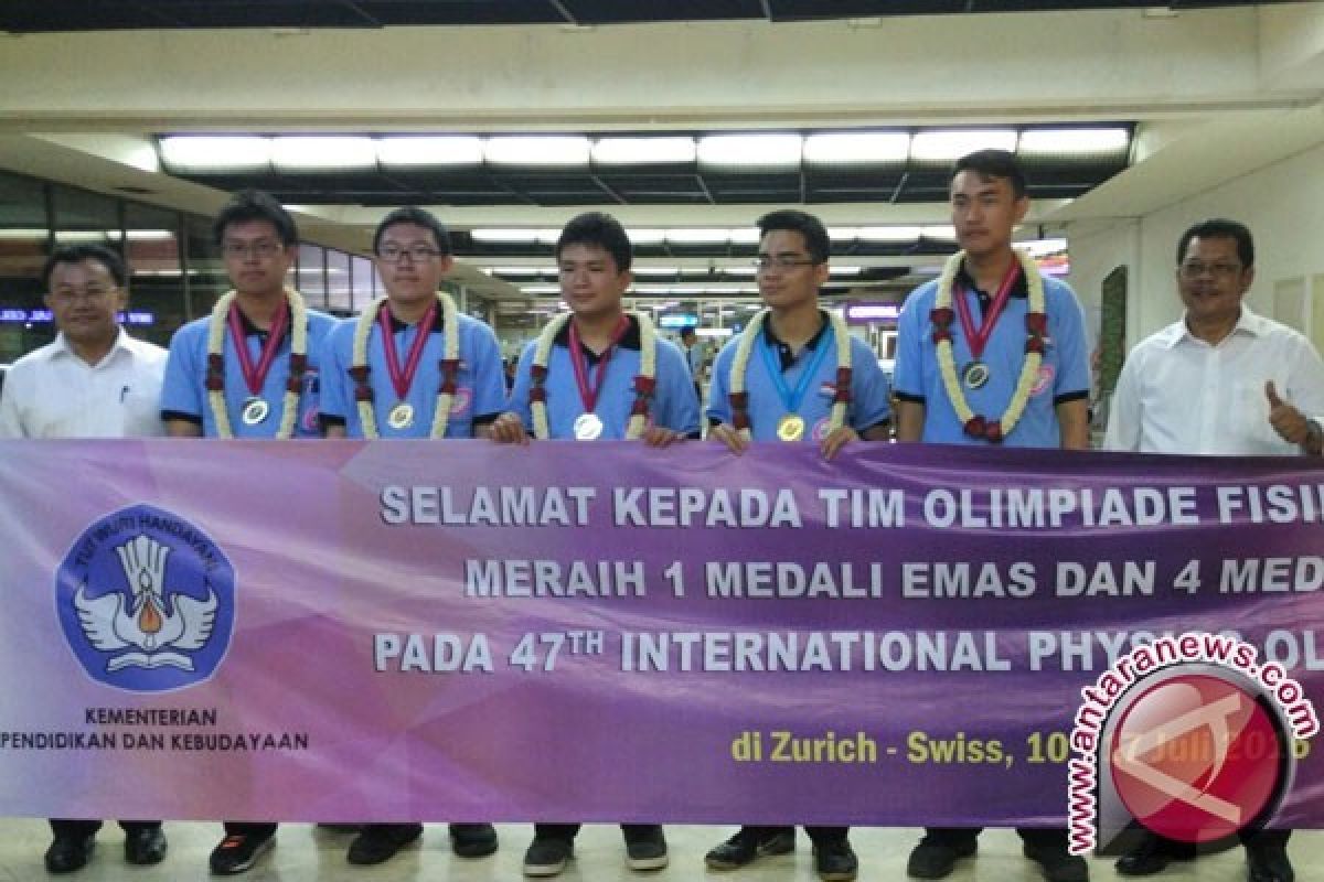 Dua emas tiga perak untuk Indonesia dari Olimpiade Fisika