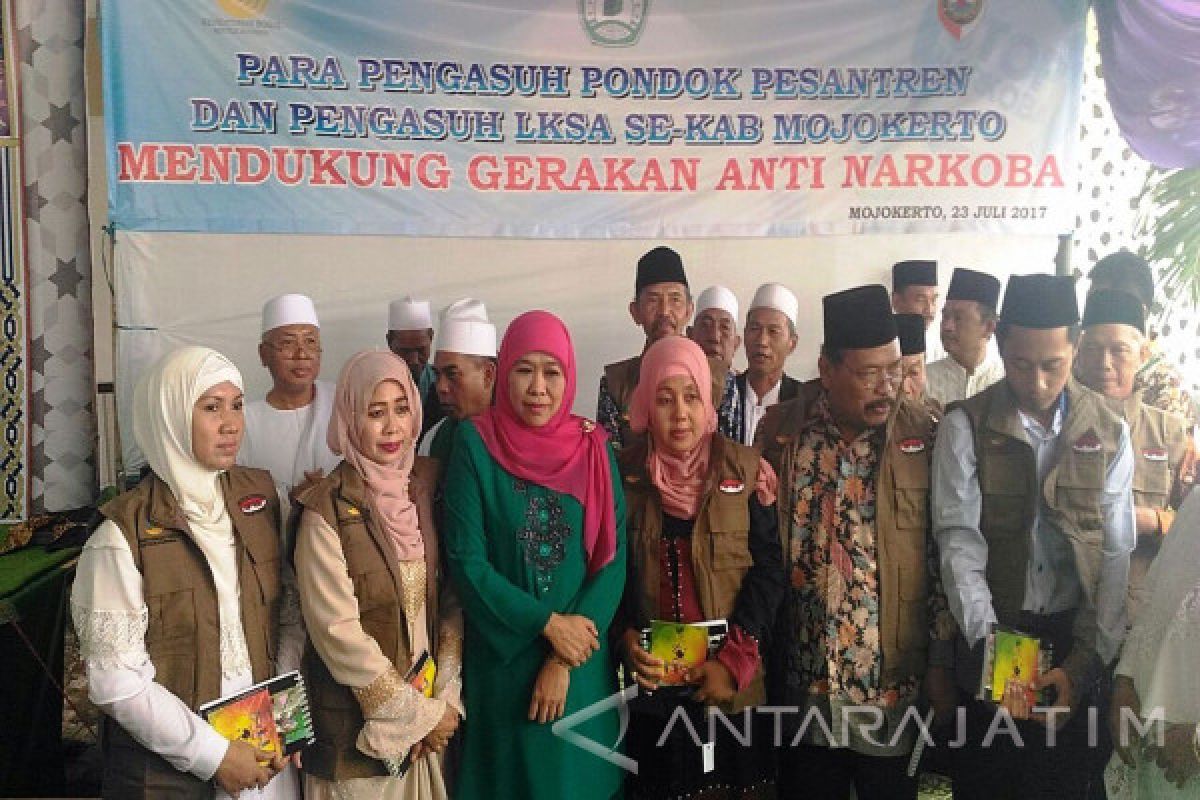 Mensos Ajak Pesantren Perangi Narkoba (Video)